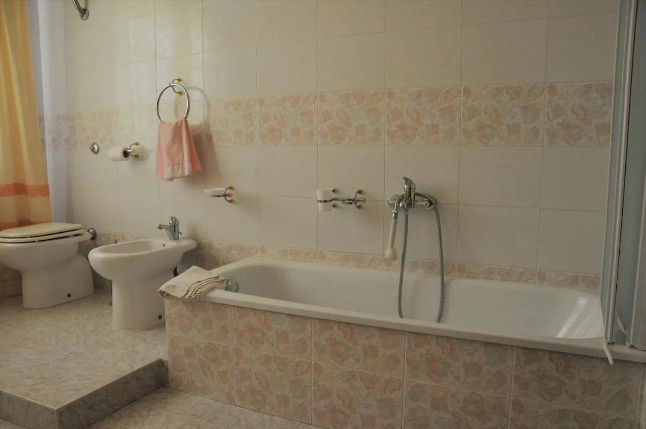 Affittacamere Sa Bratza Vacanze Domus De Maria