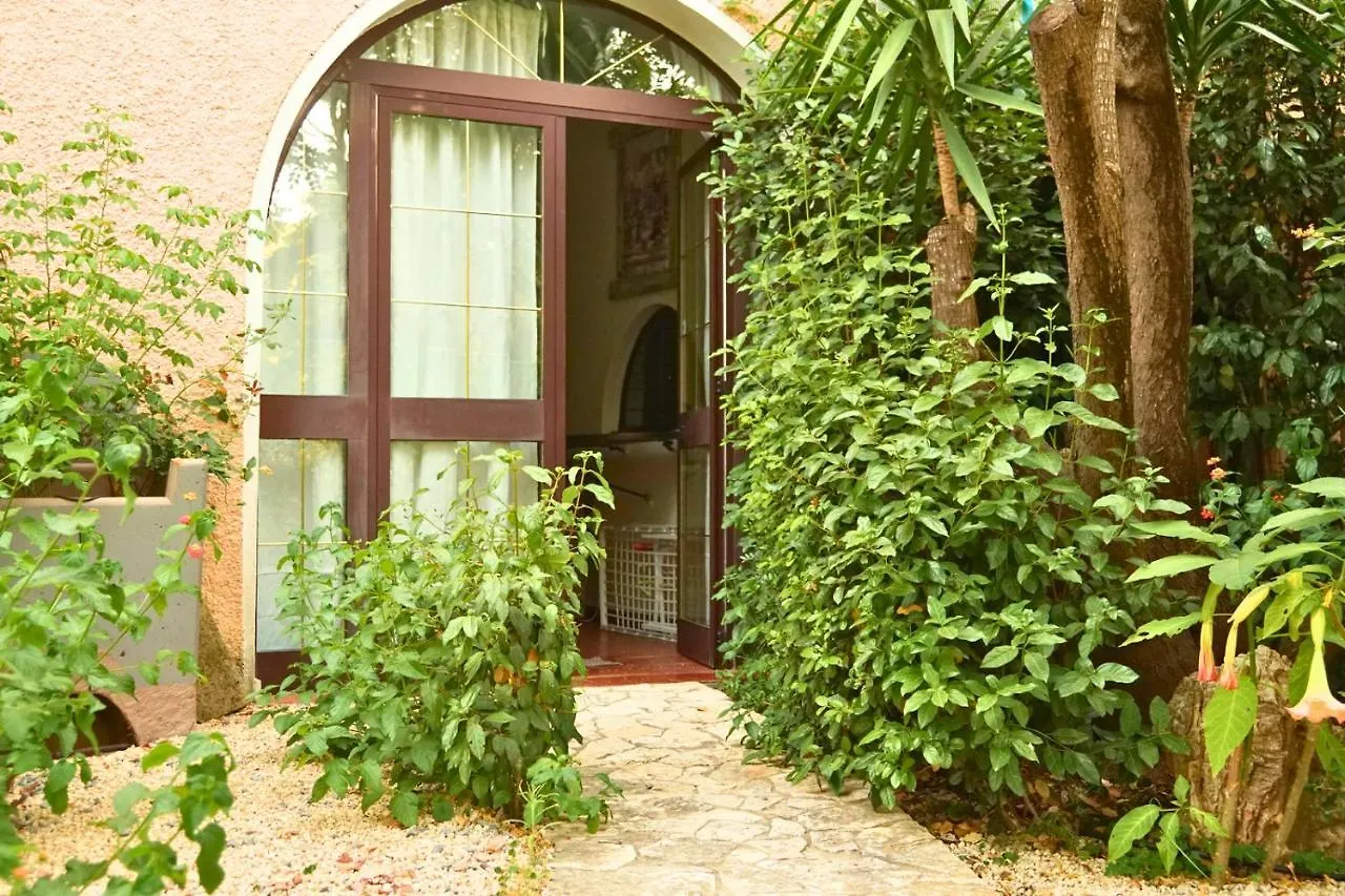 Affittacamere Sa Bratza Vacanze Domus De Maria 0*,  Itálie